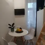Studio Pomorska 22 Lodz