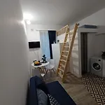 Apartment Studio Pomorska 22 *
